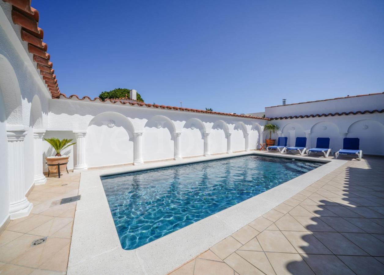 Villa Et Studio Avec Piscine - Wehostyou Ampuriabrava Exterior foto